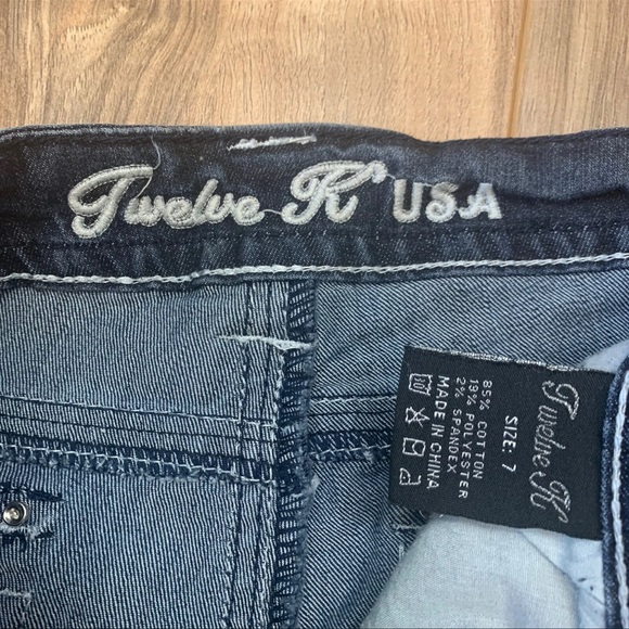 Twelve K Embellished Pockets Bootcut Jeans - Picture 3 of 6